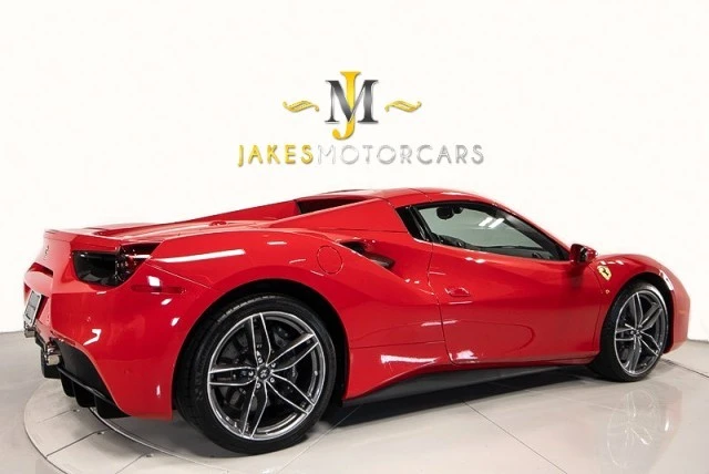2018 Ferrari 488 GTB - Image 11 of 21