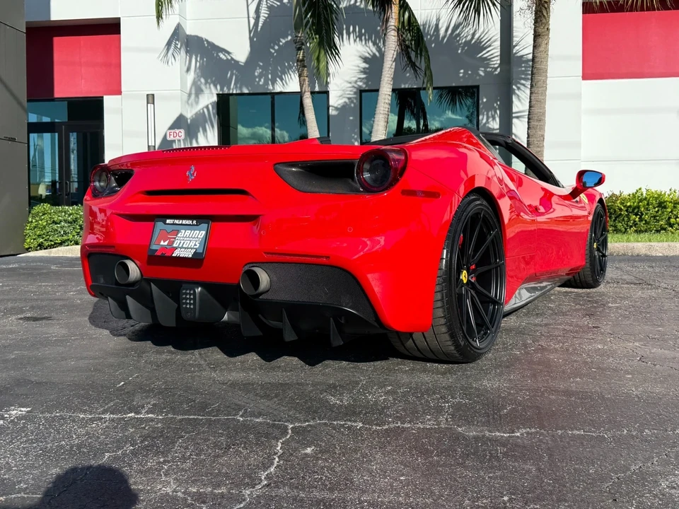 2018 Ferrari 488 - Image 12 of 21