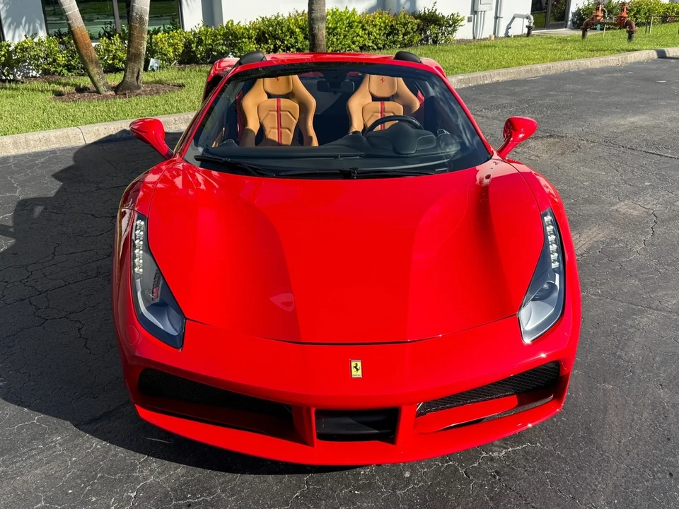 2018 Ferrari 488 - Image 14 of 21