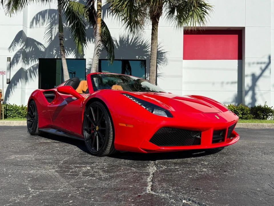 2018 Ferrari 488 - Image 5 of 21