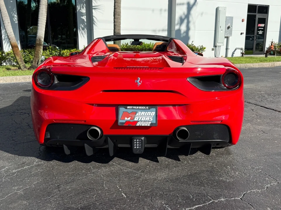 2018 Ferrari 488 - Image 11 of 21