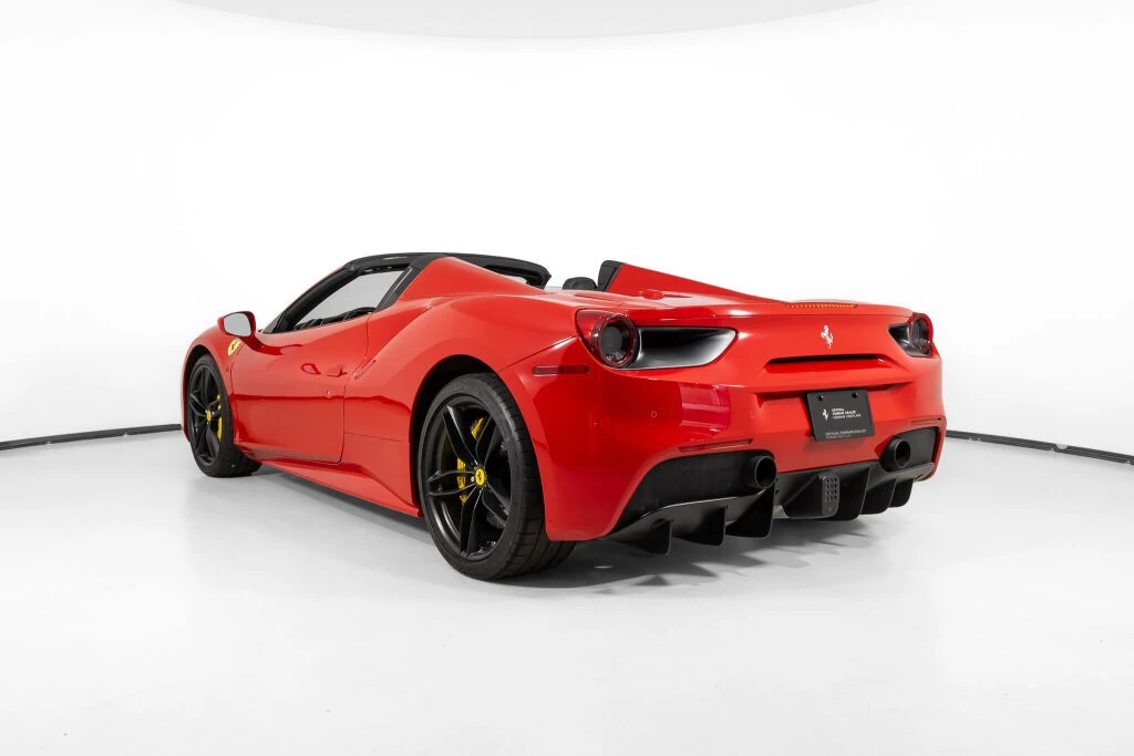 2018 Ferrari 488 - Image 3 of 31