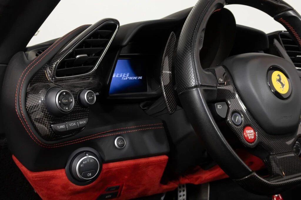2018 Ferrari 488 - Image 30 of 31