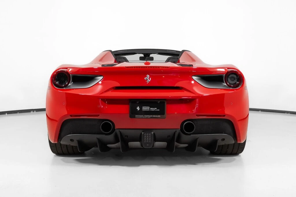 2018 Ferrari 488 - Image 5 of 31