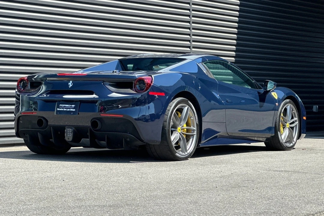 2018 Ferrari 488 - Image 8 of 21