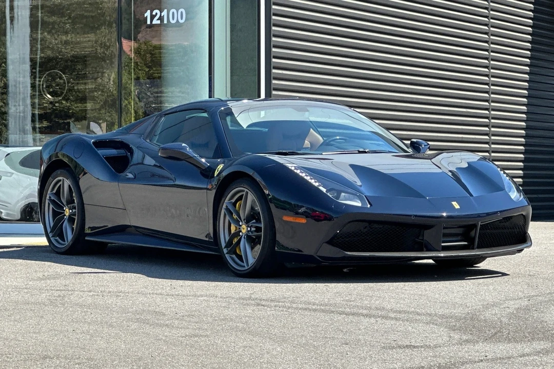 2018 Ferrari 488 - Image 10 of 21