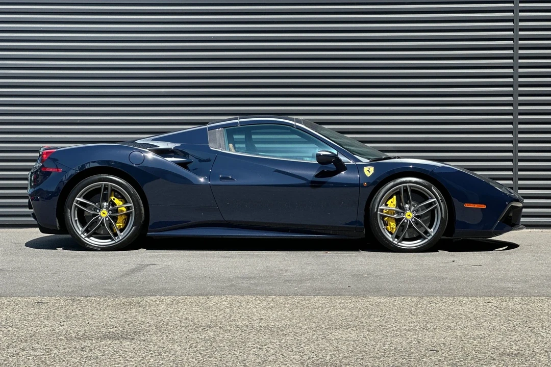 2018 Ferrari 488 - Image 9 of 21
