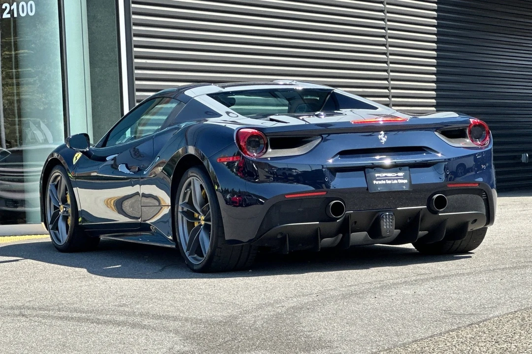 2018 Ferrari 488 - Image 3 of 21