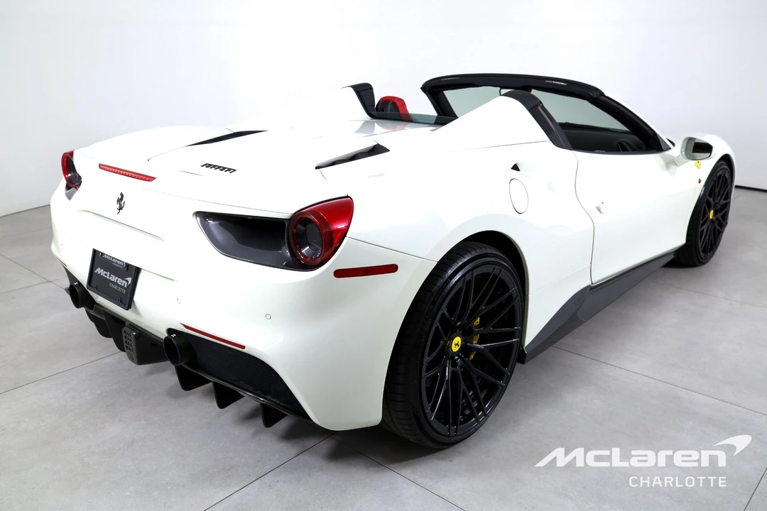 2018 Ferrari 488 - Image 9 of 31
