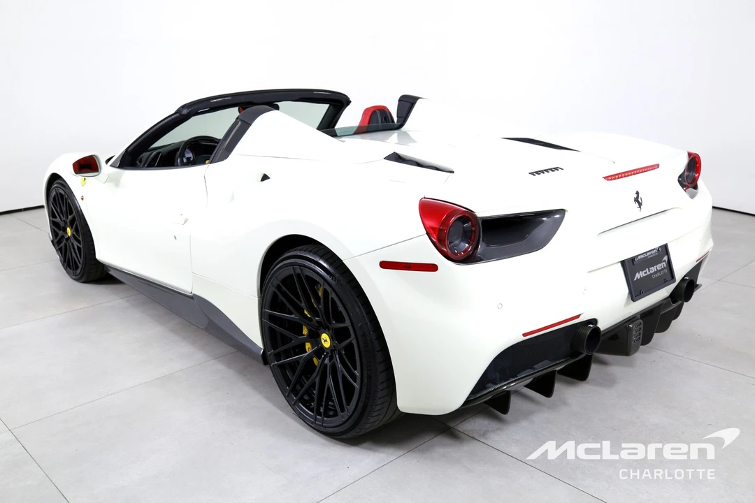 2018 Ferrari 488 - Image 7 of 31