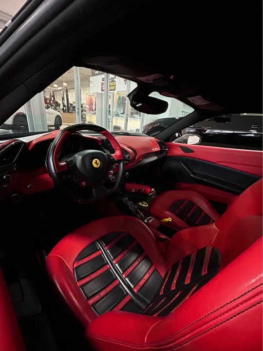 2018 Ferrari 488 - Image 5 of 9