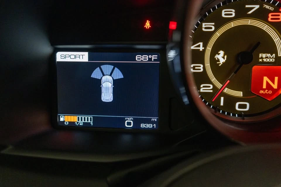 2018 Ferrari 488 GTB - Image 16 of 16