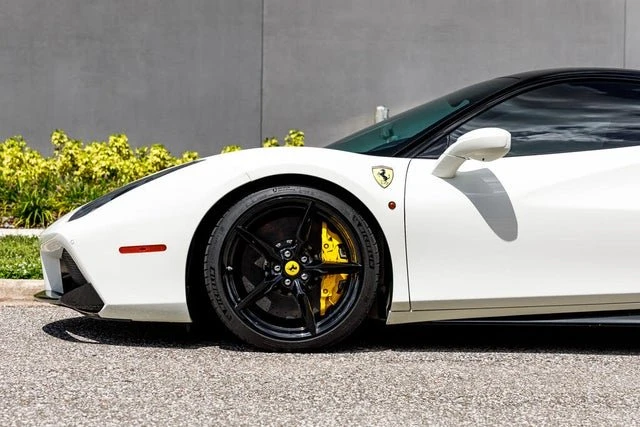 2018 Ferrari 488 GTB - Image 4 of 20