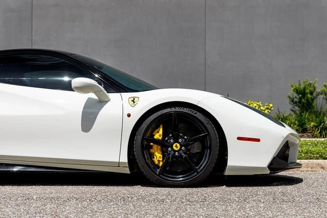 2018 Ferrari 488 GTB - Image 11 of 20