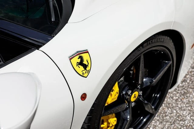 2018 Ferrari 488 GTB - Image 18 of 20