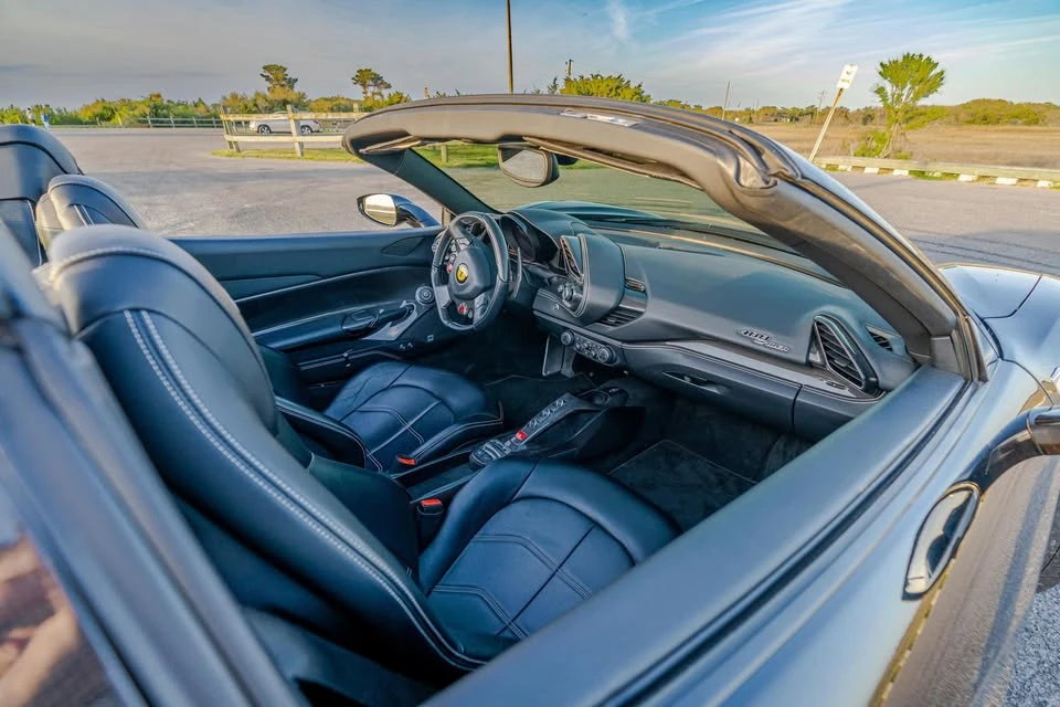 2018 Ferrari 488 Spider - Image 6 of 19