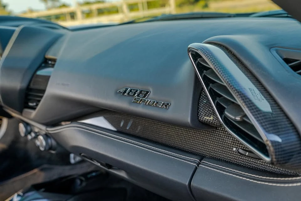 2018 Ferrari 488 Spider - Image 4 of 19