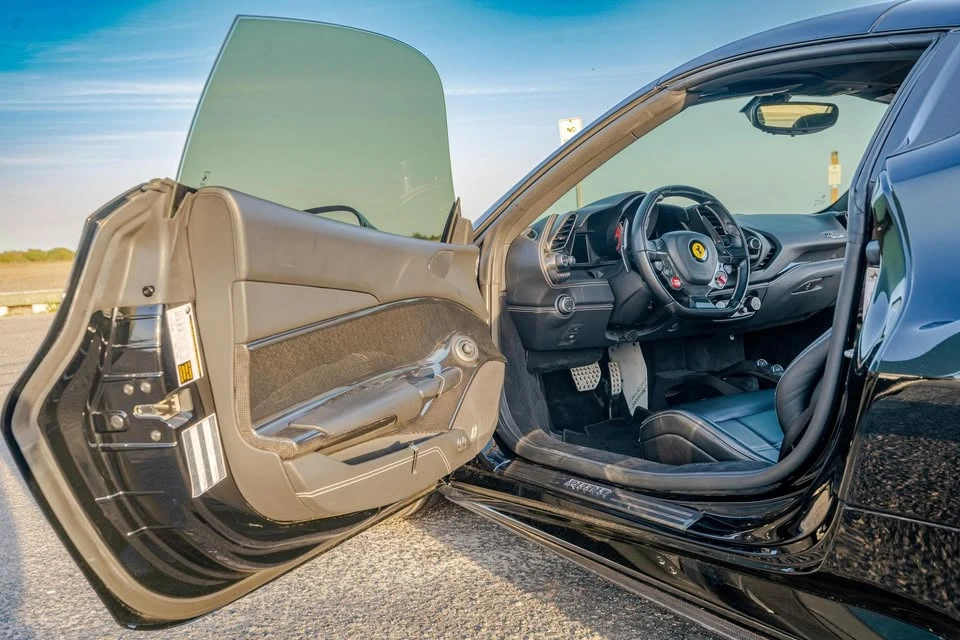 2018 Ferrari 488 Spider - Image 14 of 19
