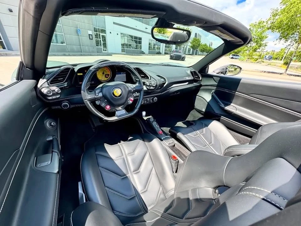 2018 Ferrari 488 Spider - Image 8 of 9