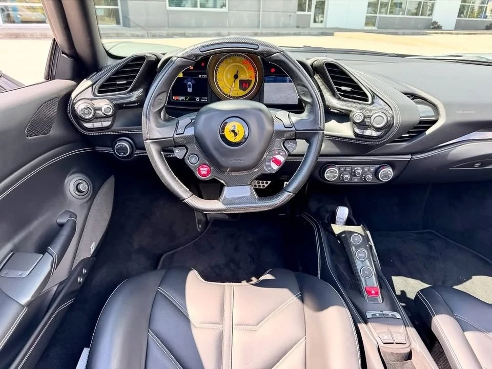 2018 Ferrari 488 Spider - Image 7 of 9