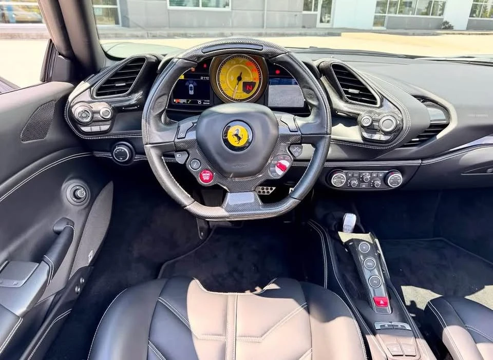 2018 Ferrari 488 Spider - Image 6 of 8