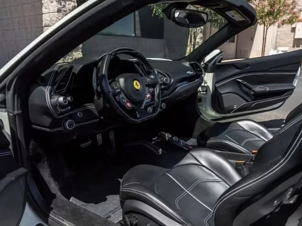 2018 Ferrari 488 Spider - Image 8 of 12