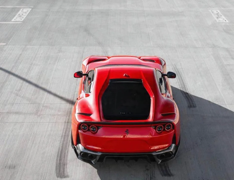 2018 Ferrari 812 Superfast - Image 5 of 13