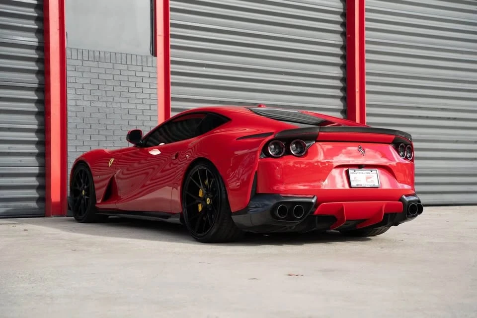 2018 Ferrari 812 Superfast - Image 5 of 14