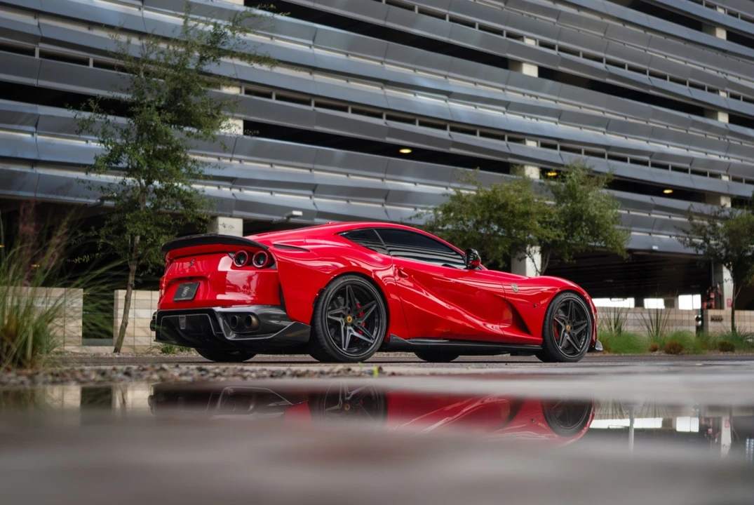 2018 Ferrari 812 Superfast - Image 3 of 21