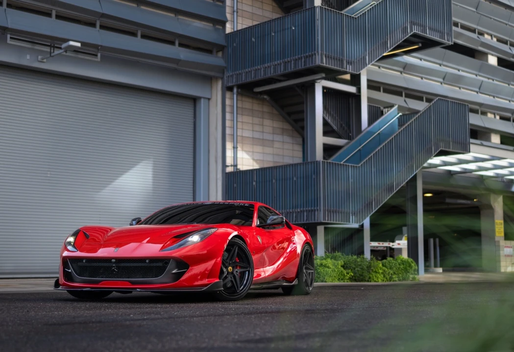2018 Ferrari 812 Superfast - Image 9 of 21