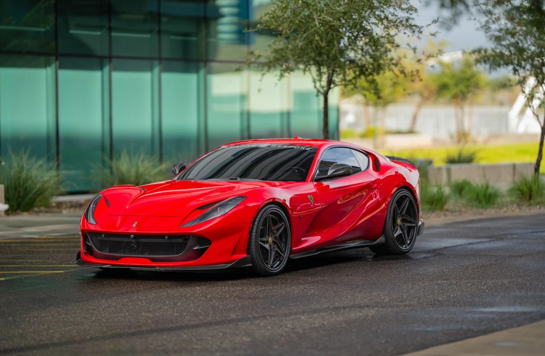2018 Ferrari 812 Superfast - Image 15 of 21