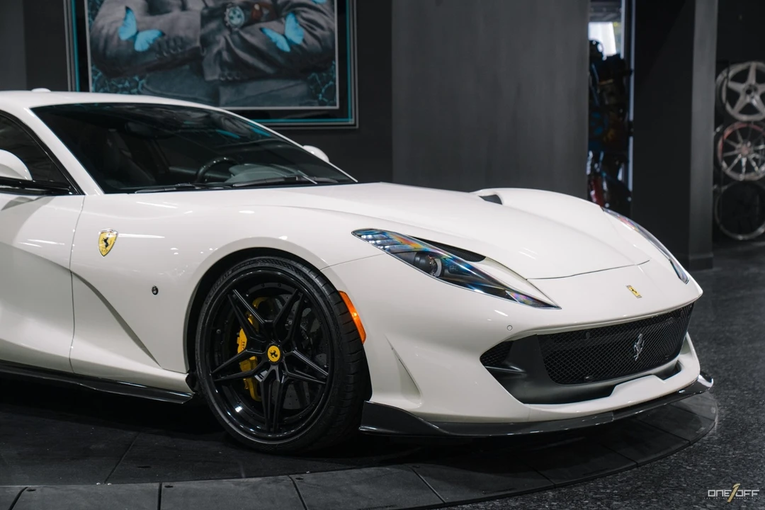 2018 Ferrari 812 Superfast - Image 4 of 12