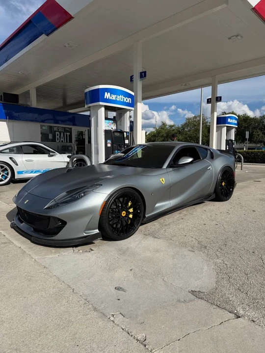 2018 Ferrari 812 Superfast - Image 4 of 10