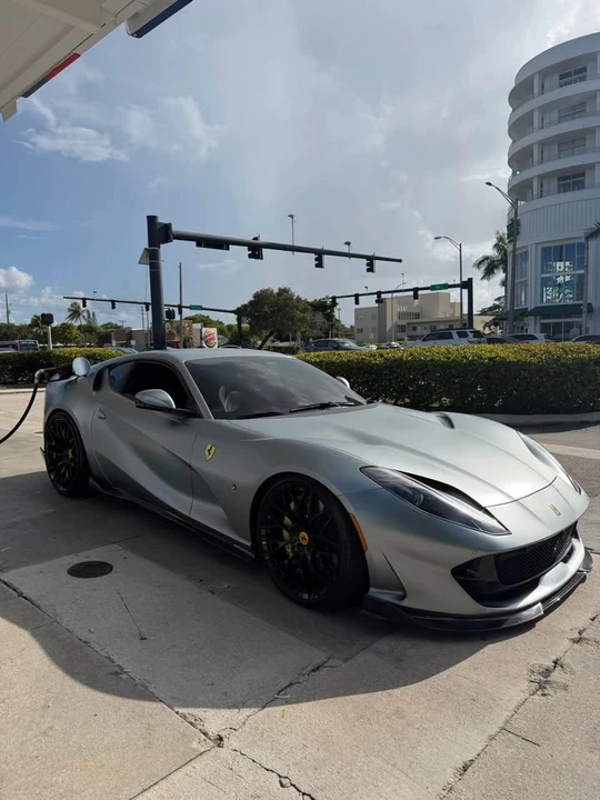 2018 Ferrari 812 Superfast - Image 2 of 10