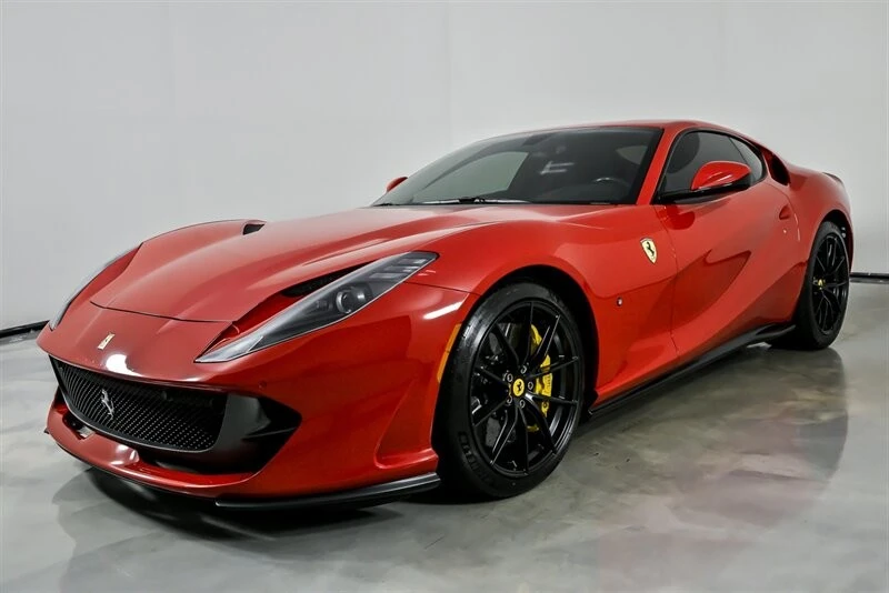 2018 Ferrari 812 Superfast - Image 5 of 31
