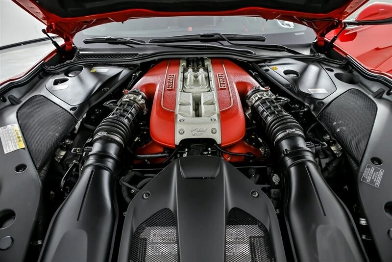 2018 Ferrari 812 Superfast - Image 16 of 31