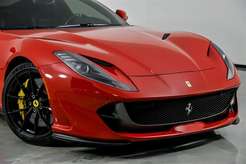 2018 Ferrari 812 Superfast - Image 2 of 31