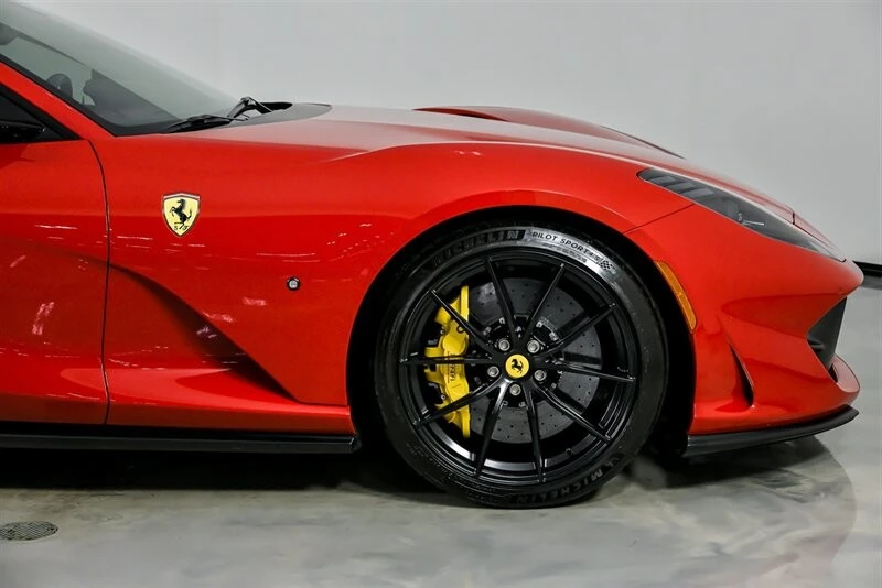 2018 Ferrari 812 Superfast - Image 14 of 31