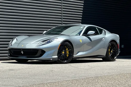 2018 Ferrari 812 Superfast Base