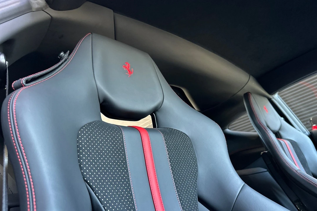 2018 Ferrari 812 Superfast - Image 17 of 31