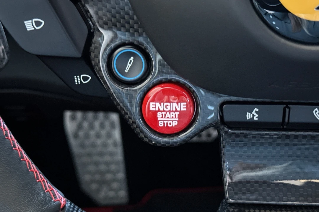 2018 Ferrari 812 Superfast - Image 27 of 31