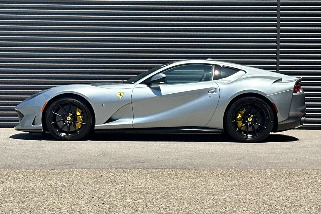 2018 Ferrari 812 Superfast - Image 2 of 31