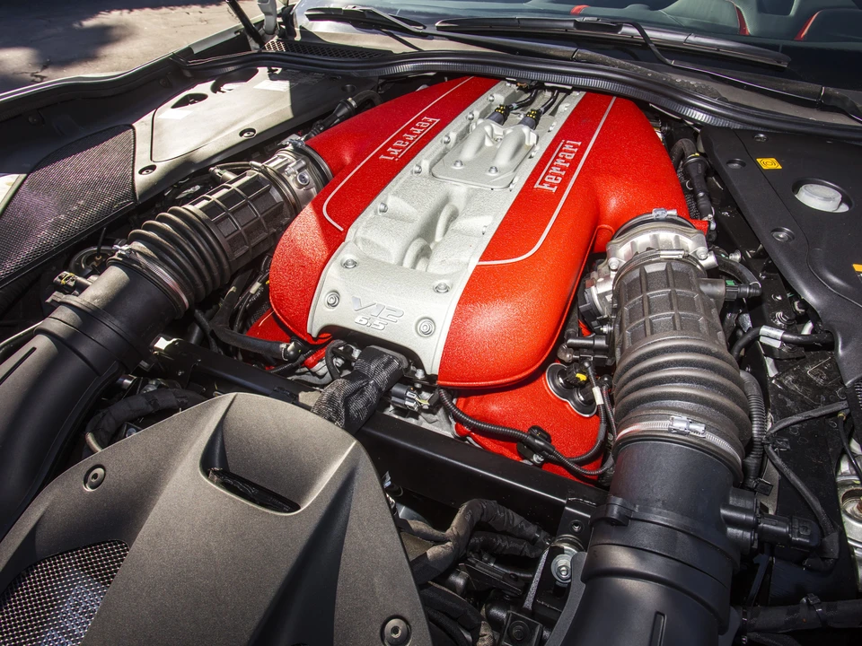 2018 Ferrari 812 Superfast - Image 4 of 20