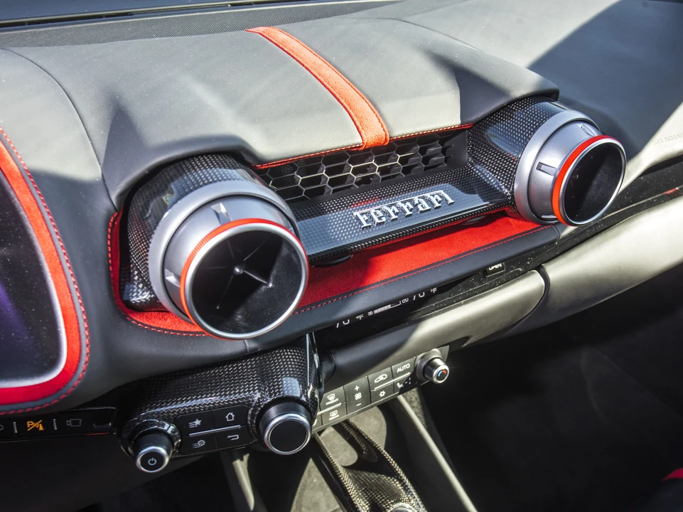 2018 Ferrari 812 Superfast - Image 7 of 20