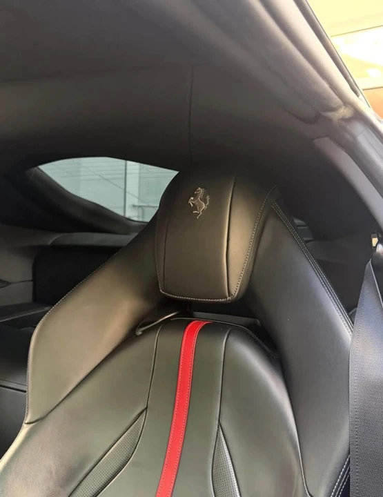 2018 Ferrari 812 Superfast - Image 6 of 8