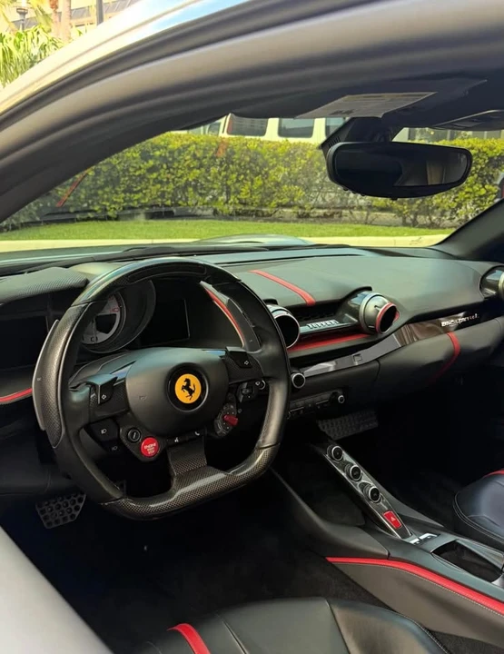 2018 Ferrari 812 Superfast - Image 5 of 8
