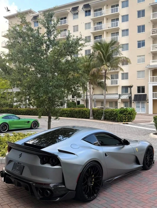 2018 Ferrari 812 Superfast - Image 7 of 8