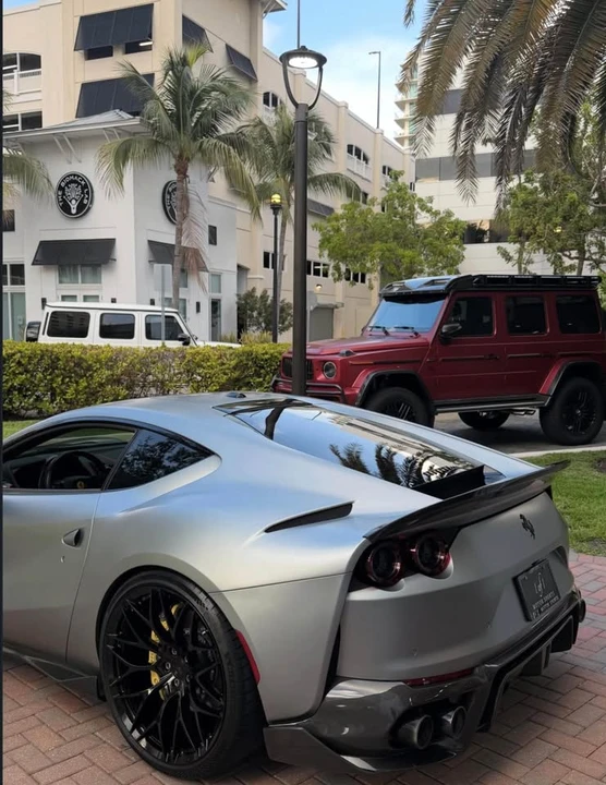 2018 Ferrari 812 Superfast - Image 8 of 8