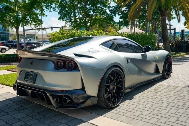 2018 Ferrari 812 Superfast - Image 25 of 31
