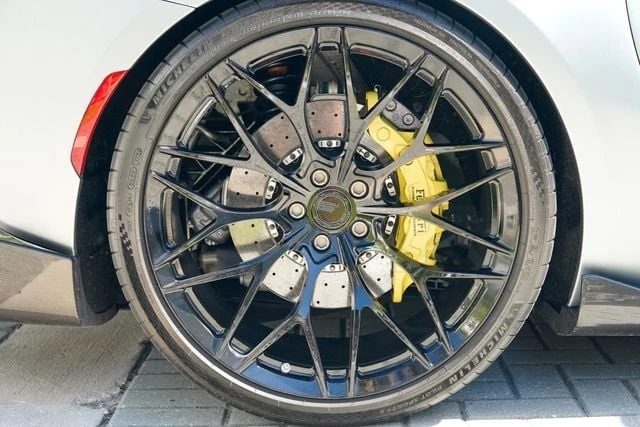 2018 Ferrari 812 Superfast - Image 30 of 31